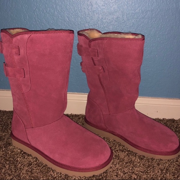 uggs - Picture 1 of 2